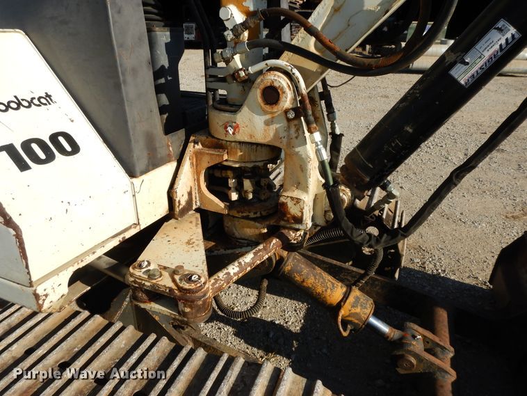 image for item DH0196 1988 Bobcat 100  mini excavator