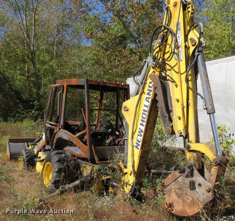 image for item DH3967 2007 New Holland B95  backhoe