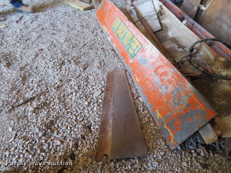 image for item DH3968 Swanson tailgate spreader