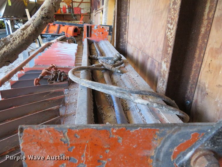 image for item DH3968 Swanson tailgate spreader