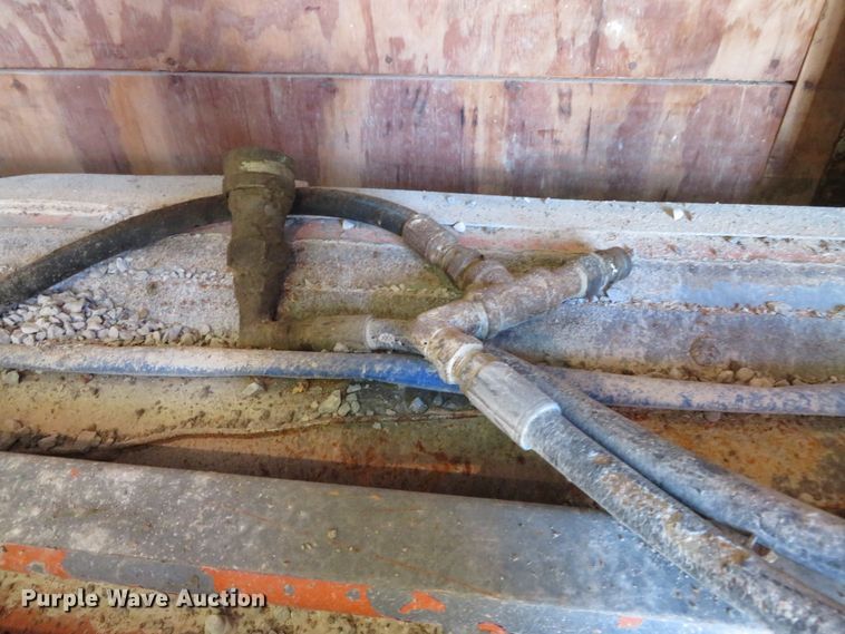 image for item DH3968 Swanson tailgate spreader