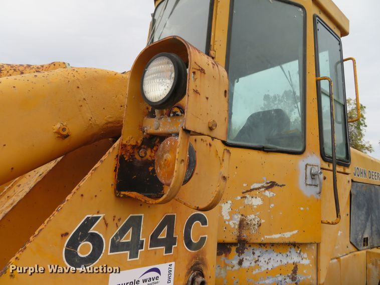 image for item DH3974 1984 John Deere 644C  wheel loader