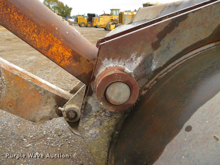 image for item DH3974 1984 John Deere 644C  wheel loader