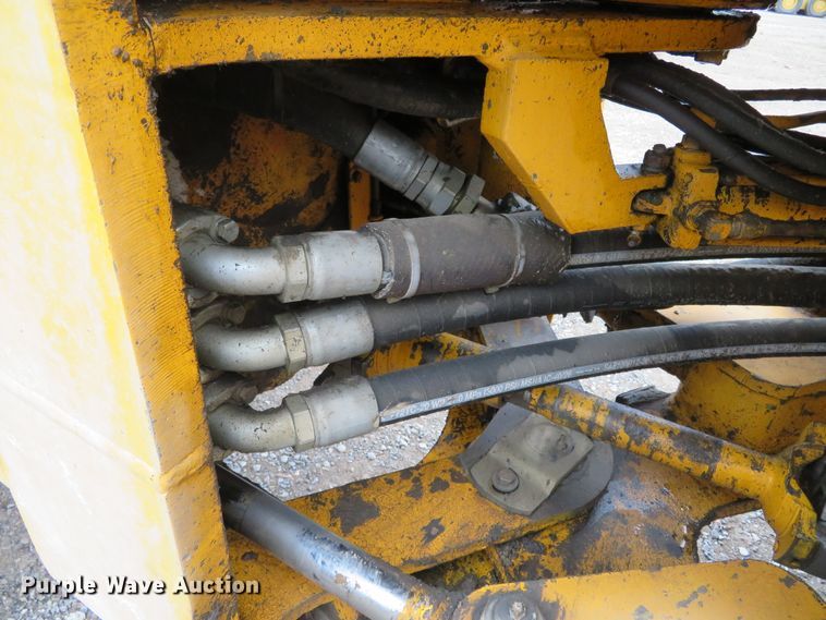image for item DH3974 1984 John Deere 644C  wheel loader