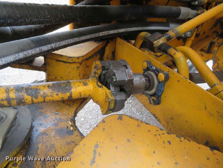 image for item DH3974 1984 John Deere 644C  wheel loader