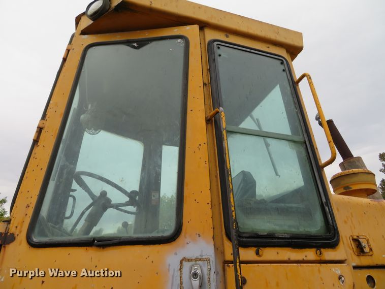 image for item DH3974 1984 John Deere 644C  wheel loader