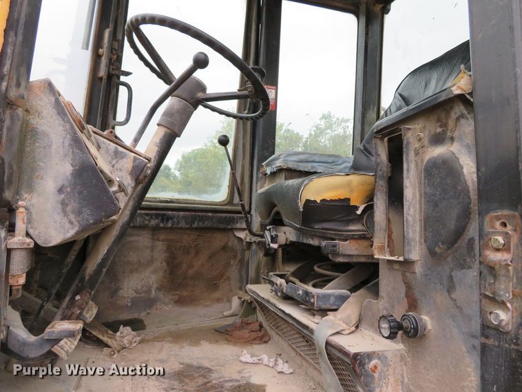 image for item DH3974 1984 John Deere 644C  wheel loader