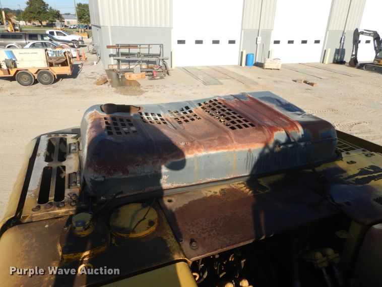 image for item DH5214 2000 Komatsu PC220LC-6LE  excavator