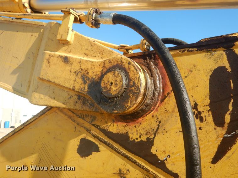 image for item DH5214 2000 Komatsu PC220LC-6LE  excavator