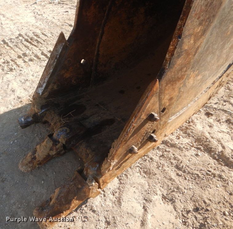 image for item DH5214 2000 Komatsu PC220LC-6LE  excavator