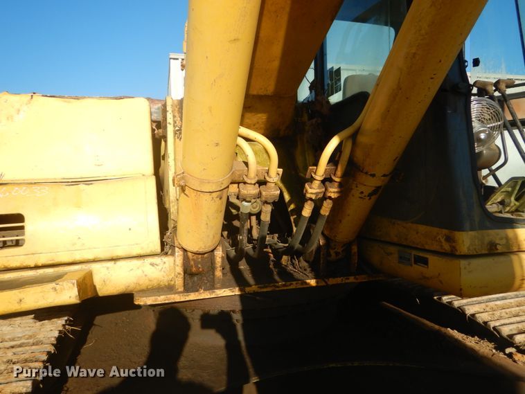 image for item DH5214 2000 Komatsu PC220LC-6LE  excavator