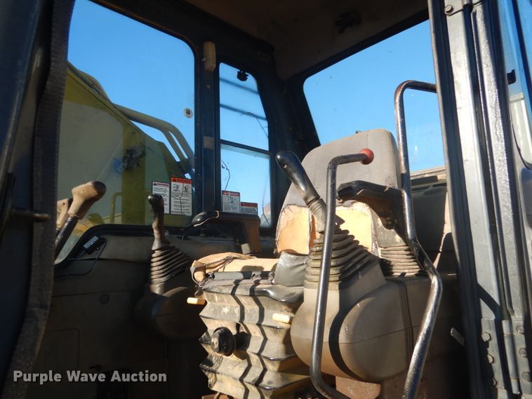 image for item DH5214 2000 Komatsu PC220LC-6LE  excavator