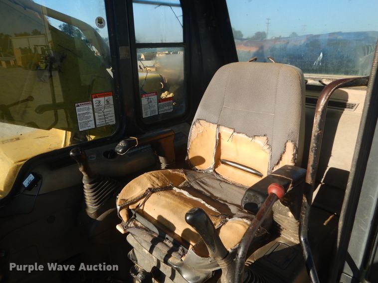 image for item DH5214 2000 Komatsu PC220LC-6LE  excavator