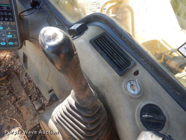 image for item DH5214 2000 Komatsu PC220LC-6LE  excavator