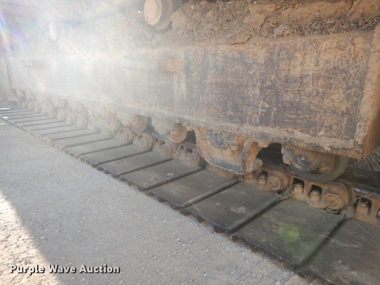 image for item DH5214 2000 Komatsu PC220LC-6LE  excavator