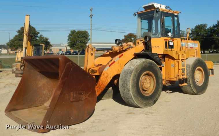 image for item DH5215 2001 Hyundai HL750XTD  wheel loader