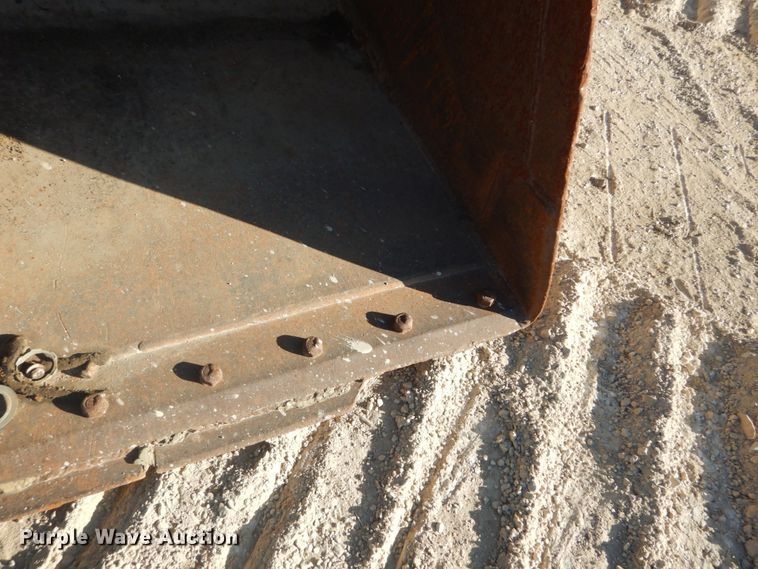 image for item DH5215 2001 Hyundai HL750XTD  wheel loader