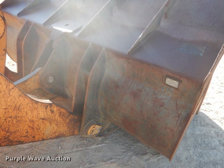 image for item DH5215 2001 Hyundai HL750XTD  wheel loader