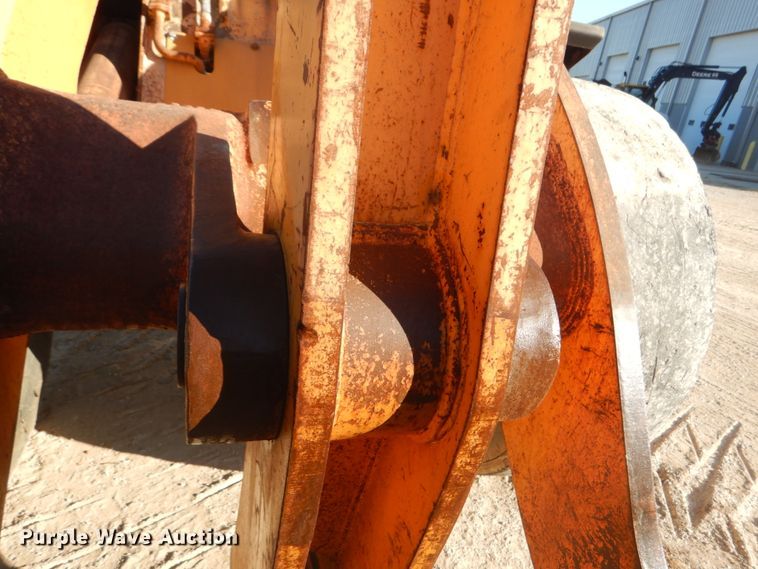 image for item DH5215 2001 Hyundai HL750XTD  wheel loader