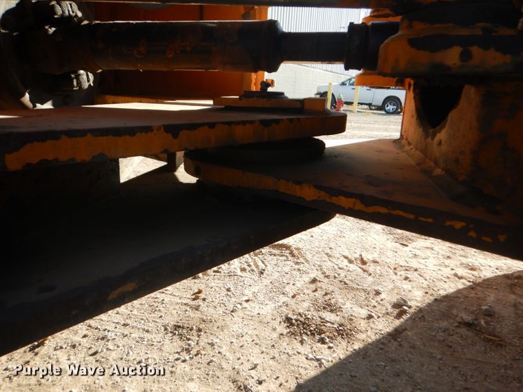 image for item DH5215 2001 Hyundai HL750XTD  wheel loader