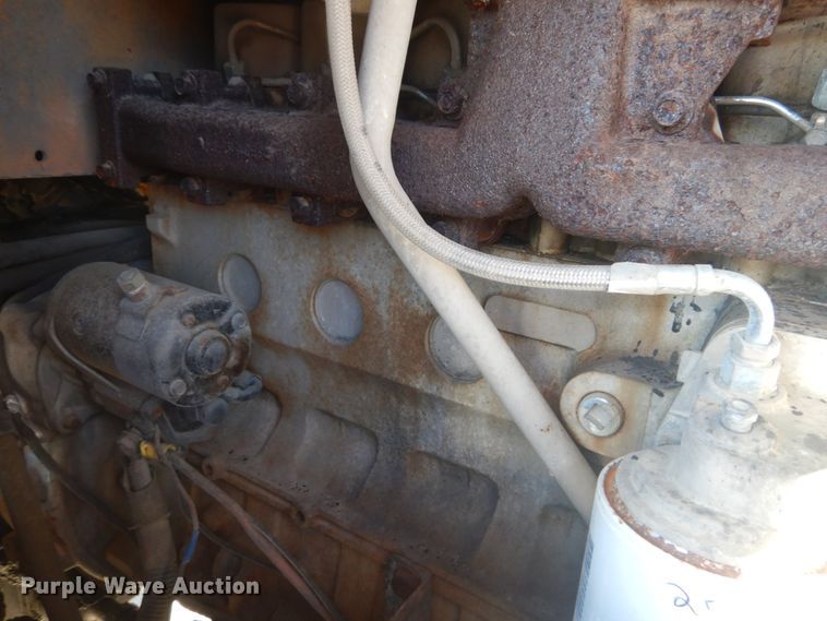 image for item DH5215 2001 Hyundai HL750XTD  wheel loader