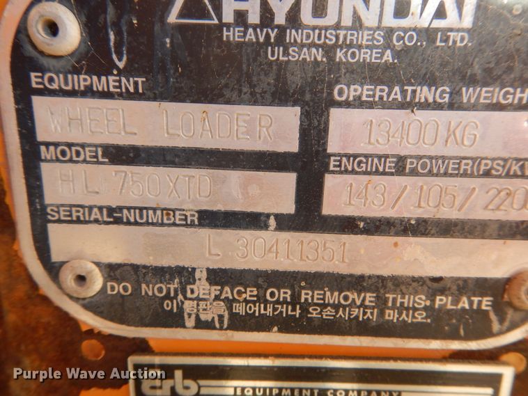 image for item DH5215 2001 Hyundai HL750XTD  wheel loader