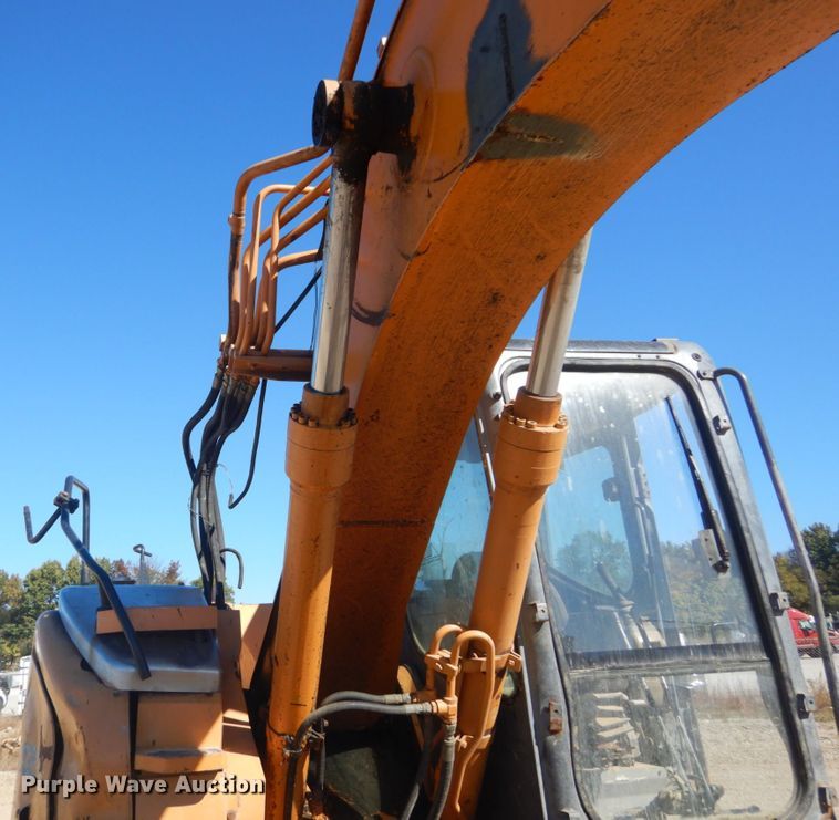 image for item DH5216 2004 Case CX135SR  excavator