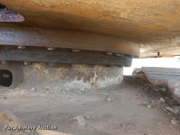 image for item DH5216 2004 Case CX135SR  excavator