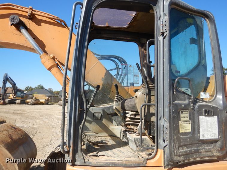 image for item DH5216 2004 Case CX135SR  excavator