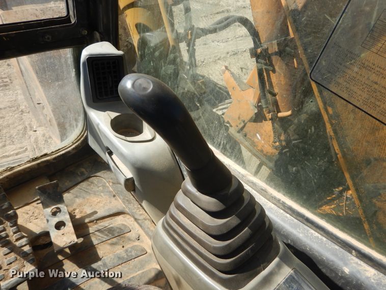 image for item DH5216 2004 Case CX135SR  excavator