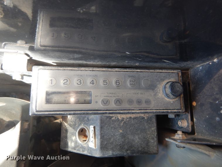 image for item DH5216 2004 Case CX135SR  excavator