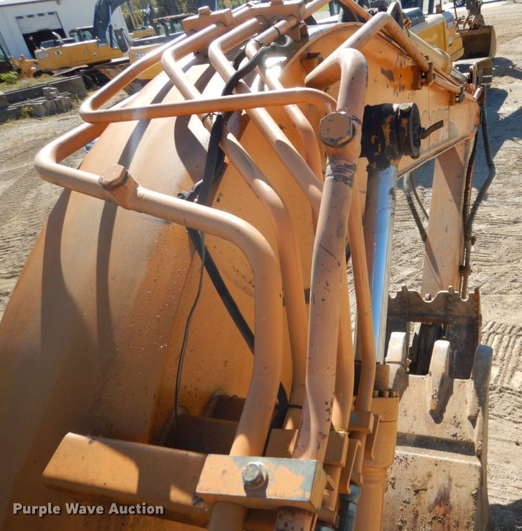 image for item DH5216 2004 Case CX135SR  excavator