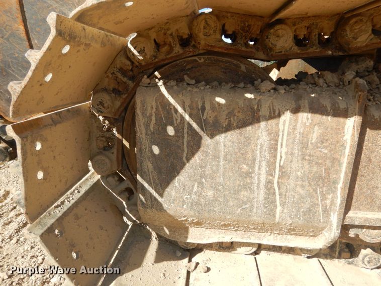 image for item DH5216 2004 Case CX135SR  excavator