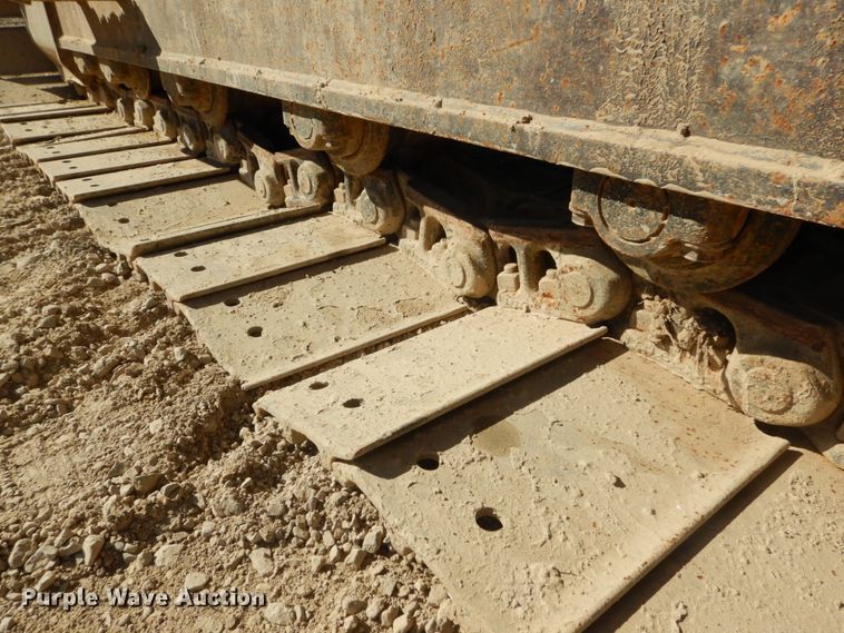 image for item DH5216 2004 Case CX135SR  excavator