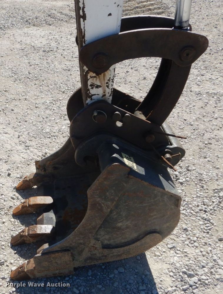 image for item DH5217 2006 Bobcat 430  mini excavator