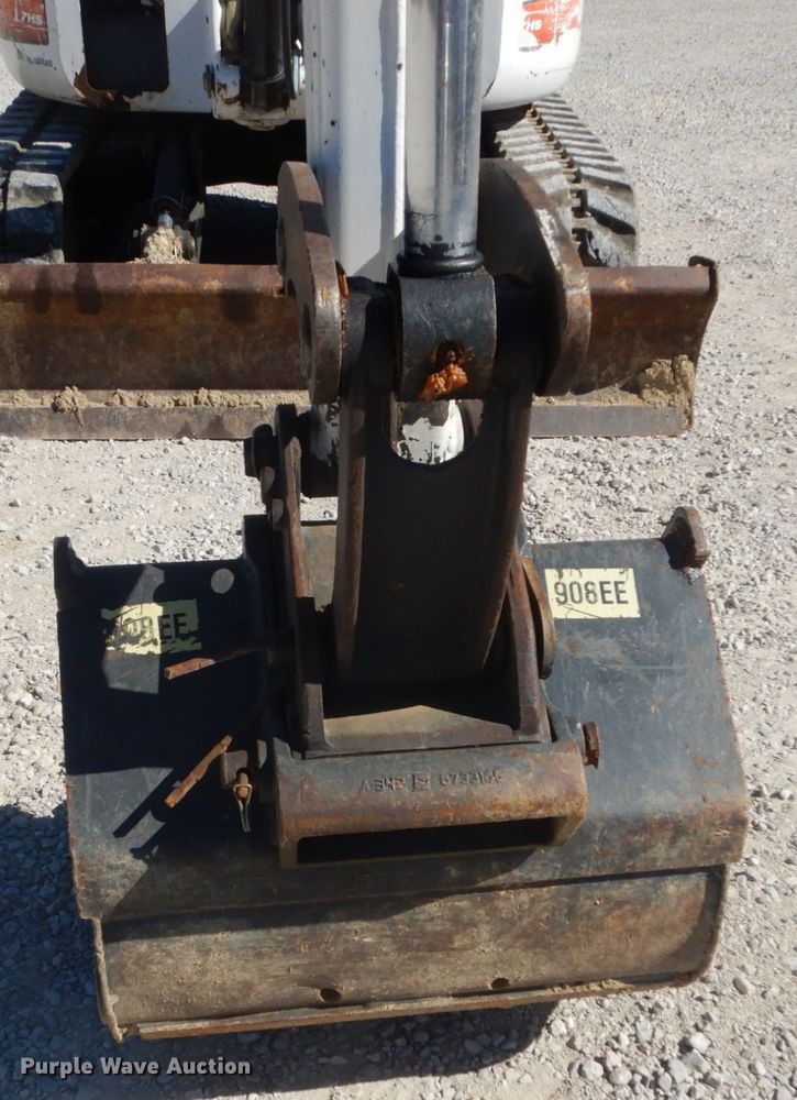 image for item DH5217 2006 Bobcat 430  mini excavator