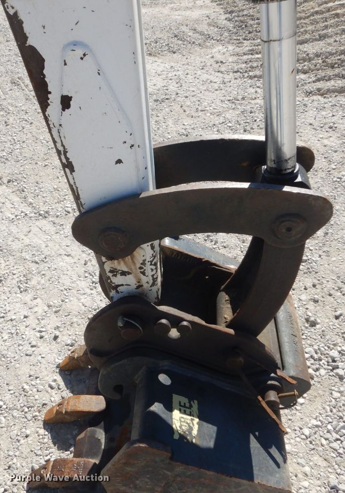 image for item DH5217 2006 Bobcat 430  mini excavator