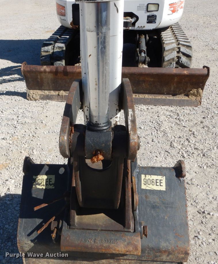 image for item DH5217 2006 Bobcat 430  mini excavator