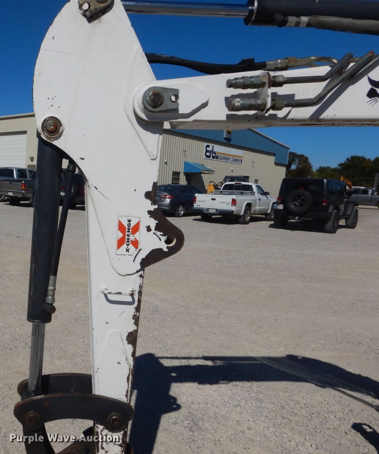 image for item DH5217 2006 Bobcat 430  mini excavator