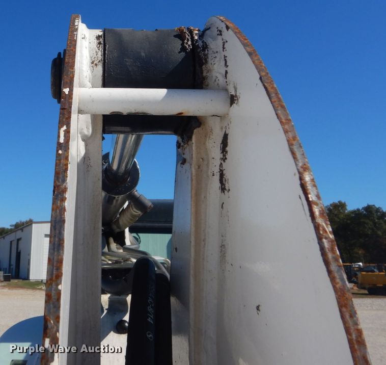 image for item DH5217 2006 Bobcat 430  mini excavator