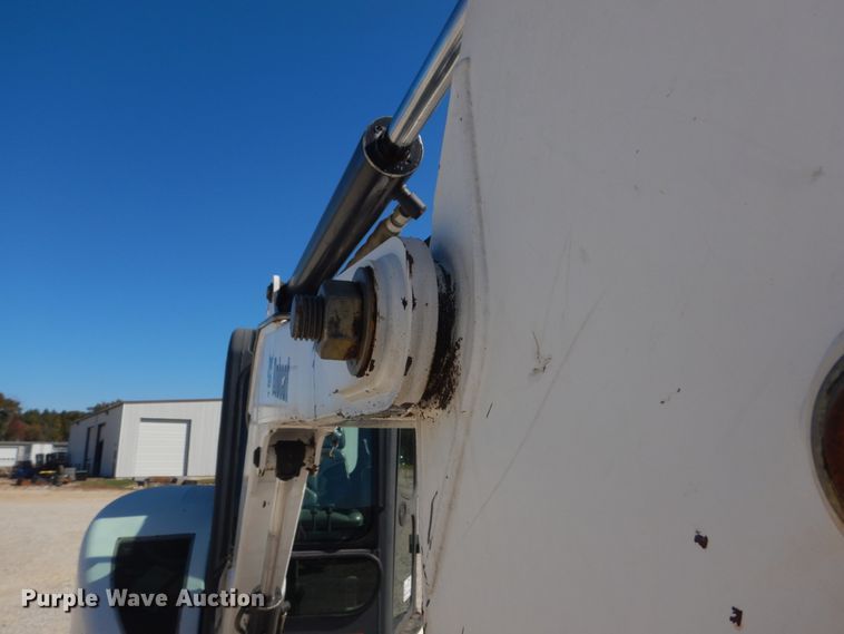 image for item DH5217 2006 Bobcat 430  mini excavator