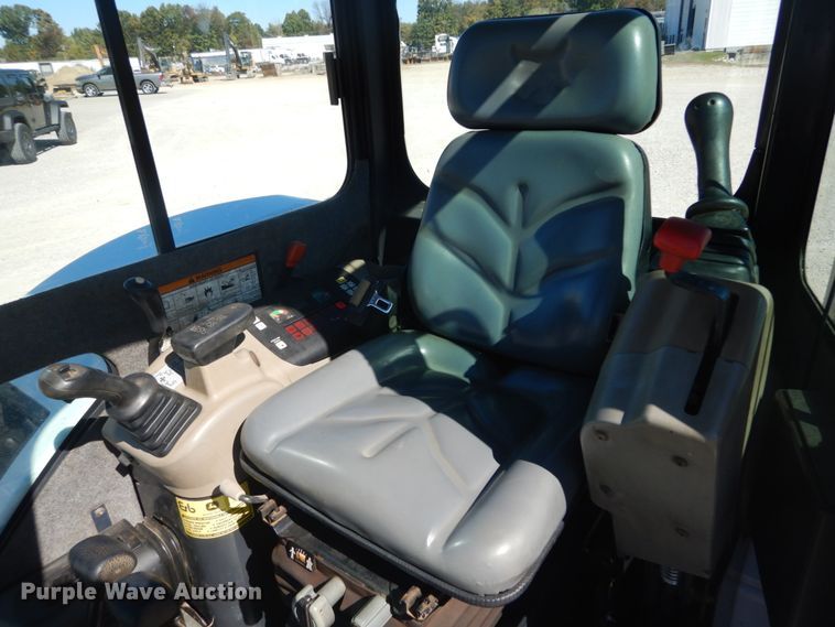 image for item DH5217 2006 Bobcat 430  mini excavator