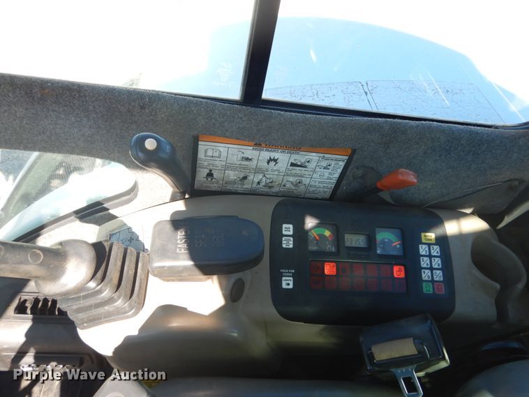 image for item DH5217 2006 Bobcat 430  mini excavator