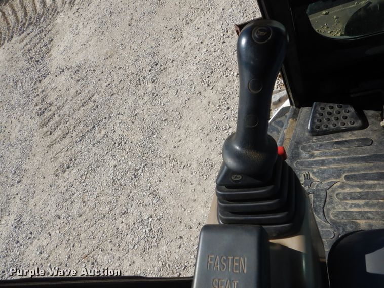 image for item DH5217 2006 Bobcat 430  mini excavator