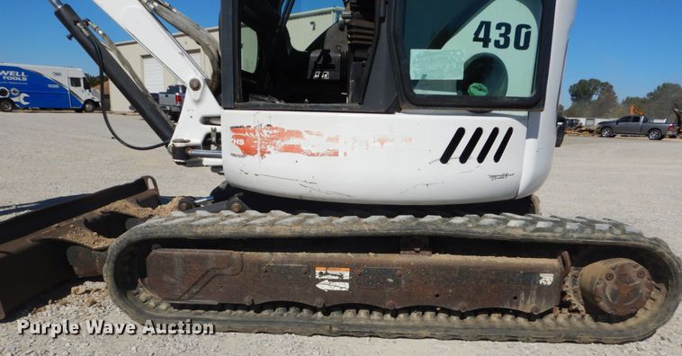 image for item DH5217 2006 Bobcat 430  mini excavator