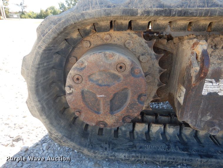 image for item DH5217 2006 Bobcat 430  mini excavator