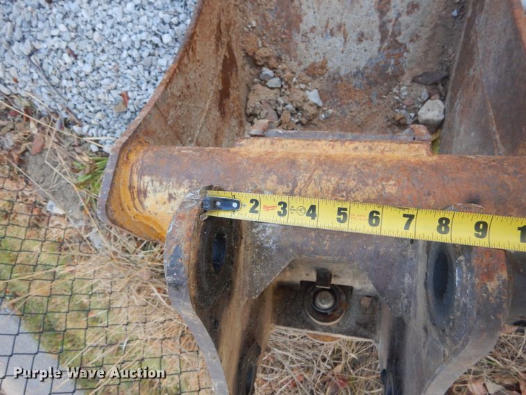 image for item DH5220 Bobcat 24"W excavator bucket