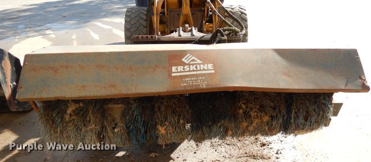 image for item DH6679 Erskine 7'W skid steer broom