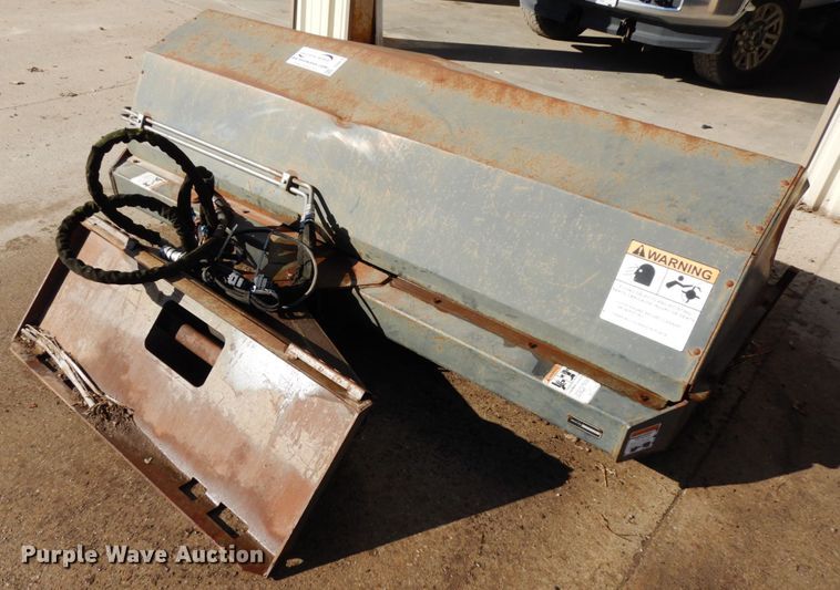 image for item DH6679 Erskine 7'W skid steer broom