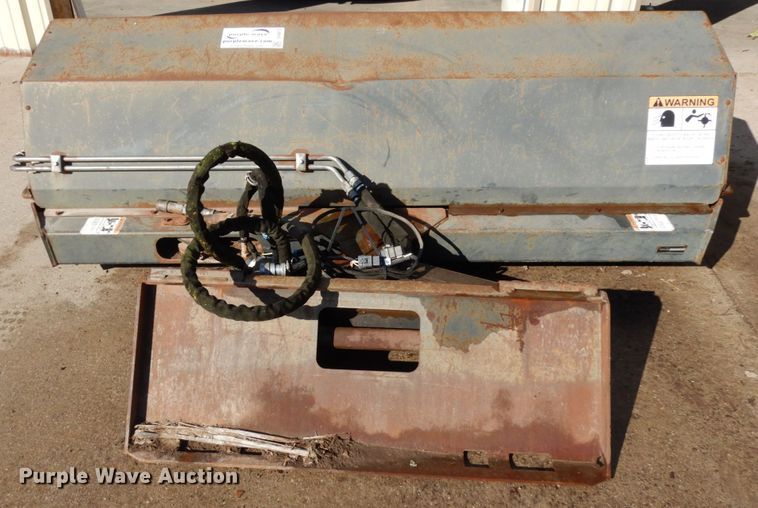 image for item DH6679 Erskine 7'W skid steer broom